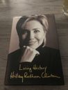 Libro de tapa dura de historia de Hillary Rodman Clinton biografía político estadounidense