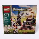 LEGO Castle: Knight's Showdown (7950) New/ sealed in box. Rare set (Retired)
