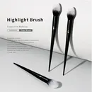 Kat Von D- Makeup Brush 04 Highlight Brush Soft Fiber Hair Elegant Black Handle Brand Makeup Brushes