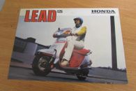 HONDA NH125 LEAD 125 SCOOTER MOPED SALES BROCHURE BOOKLET