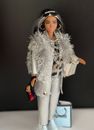 Barbie Puppe kurviger Körper in Luxus handgefertigt Kleidung Zubehör KOSTENLOSER VERSAND (86)