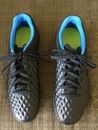 Nike Men’s Size 7 Tiempo Indoor Soccer Athletic Shoes Black and Blue