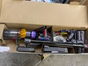 Dyson V15 Detect Absolute Cordless Vacuum Cleaner - Read vg