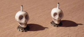 dolls house miniature Skull Candle Sticks Halloween Ornament Table fireplace LGW