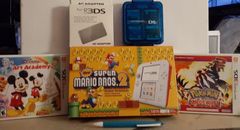 Nintendo 2DS/Charger + Super Mario Bros 2 Pre-Loaded + 9 DS Games + 2 3DS Games