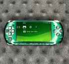 Sony PSP 3000 (Verde Spirito) Console + Batteria Nuova + Caricabatterie Nuovo *PERFETTO*