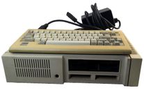 PC de escritorio IBM PCjr 4860 JR vintage con cable de alimentación y teclado, *LEER