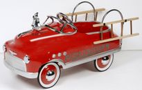 Coche de pedal cometa bombero rojo estilo década de 1950 - totalmente nuevo y en caja