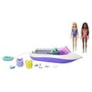 Barbie - Playset Sirene con 2 Bambole Malibu e Brooklyn e Barca Lunga 46+ cm con Fondo Trasparente per 4 Bambole, Accessori Inclusi, Giocattolo per Bambini, 3+ Anni, HJK58