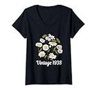 Womens Vintage 1938 Cute Spring Summer Daisy Flower 86th Birthday V-Neck T-Shirt