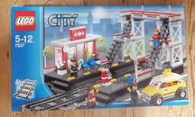 LEGO 7937 Bahnhof Train Station City Neu /OVP ungeöffnet aus 2010 Rarität selten