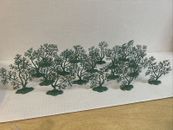 Lote vintage de 18 figuras de juguete de árboles de plástico pequeñas de 4" para Zoo Farm Army