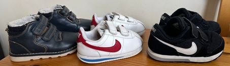 Pacchetto di scarpe per bambini Nike Md Runner 2 - Nike Cortez - di George. (6/6,5/7,5 UK)