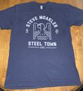 Camiseta Steve Moakler Steel Town EE. UU. Grande Azul Marino SS Música Country Americana