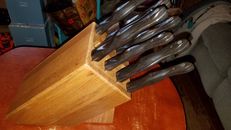 Cutco Homemaker 10 Piece Knife Set Oak Block Classic Handles w/French Chef Knife