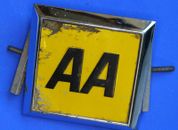 British Automobile Association AA members badge - post-67 some damage [29243]