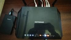 Netgear R6400 Gigabit Router AC1750 --- 5GHz 1300Mbit/s & 2.4GHz 450 Mbit/s