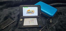 Nintendo 3DS XL Blue and Black (With 32gig SD Card Case and 17  3DS Games)
