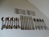 Daily Chef NSF Stainless Beaded Pattern 32 pieces service for 8