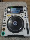 Pioneer CDJ-2000 DJ Turntable