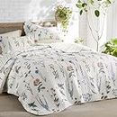 Bedsure Floral White Quilt Set - King Size Reversible Quilt Bedding Set, 3 Pieces Lightweight Bedspread, Soft Botanical Bed Coverlet Set with 2 Pillow Shams for All Seasons (106"x96")