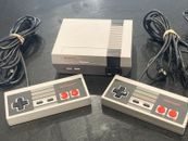 Nintendo NES Classic Edition CLV-001 Mini Console + 2x Controllers