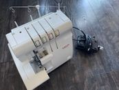 Singer 14SH654 Ultralock Serger Overlock Sewing Machine