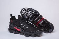 Zapatos para correr Nike Air Vapormax Plus TN negros/rojos para hombre talla