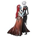 ENESCO Disney Showcase Couture de Force the Nightmare Before Christmas Jack and Sally Abbracciando Figurine, 9.5 Pollici, Multicolore 24.1 cm H x 14 cm L x 17.1 cm