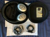 Silver Bose QC 15 QuietComfort 15 Acoustic noise canceling headphones with case