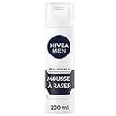 NIVEA MEN Peau Sensible Mousse à Raser (200 ml), crème de rasage enrichie en camomille et en hamamélis, soin rasage 0% alcool pour homme