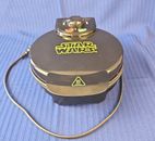 Disney Star Wars Darth Vader Waffle Maker 900W 120V Mod.# WM-SRW-RD-VAD. (Xli)