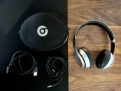 Beats by Dr. Dre - Solo 2 - Wireless Headphones - Space Grey - Over the Ear