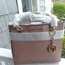 New MICHAEL KORS Leather Purse Handbag Satchel Small, Cynthia Blush/Rose Gold