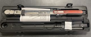 Snap-On Torque Wrench TQR250E W/ User Manual and Nice Storage Case
