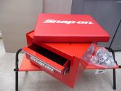 Snap-on Seat Creeper Roller Red Tool Box Casters Chair w/ emblem New