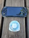 Sony PSP-3004 Console de Jeu Portable - Noire Avec 1 Jeu 