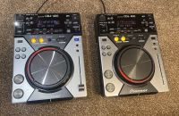 x2 Pioneer CDJ 400  - Working and Good Cosmetic Condition