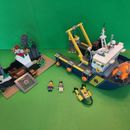 LEGO  #60095 DEEP SEA EXPLORATION VESSEL w/SUNKEN SHIP -GREAT CONDITION- RETIRED