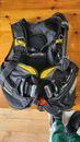Cressi Tavel Light BCD, excellent condition, with integrated weights system.