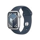 Apple Watch Series 9 GPS 41mm Smartwatch con cassa in alluminio color argento e Cinturino Sport blu tempesta - S/M. Fitness tracker, app Livelli O₂, display Retina always-on, resistente all’acqua