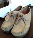 Clarks Originals Wallabees Sz 9M Tan Khaki Suede Leather Upper Moccasins Shoes 