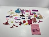 De colección Ropa de Muñeca Accesorios Barbie Secadora de Soplo Cepillo Colgador Perro Juguete Lote 2