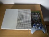Xbox One S - Works Perfectly - Includes Console, 1 Controller, GTA 5, Power Line