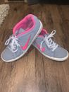 Nike Court Tradition II Women's Tennis Shoes Gray Pink size 10, 635425-060 