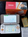 New Nintendo 2DS XL Console de Jeu Portable - Blanche/Orange