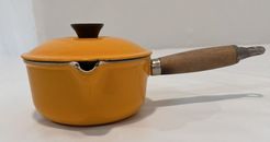 Vintage Le Creuset #14 (1 qt ) Wood Handle Saucepan W/Pourspout Marigold - NICE!