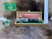 Cuchillo Puma 126010 Skinmaster con asas de granadilla y funda de cuero como nuevo en caja