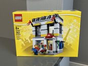 LEGO Promotional 40305 Brand Toy Shop Retail Store Mini Modular 2018 Retired