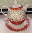 2005 Harry & David  Teapot/ Saucer Combo Wedford Oregon Made In China